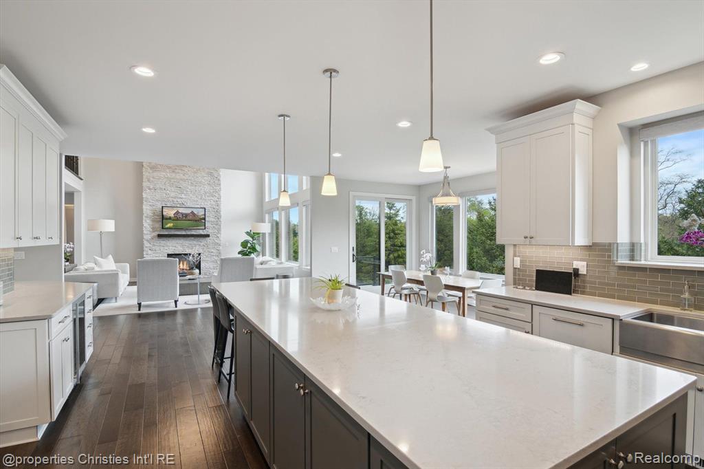 47660 WALES, Northville, MI 48167 — Photo 21