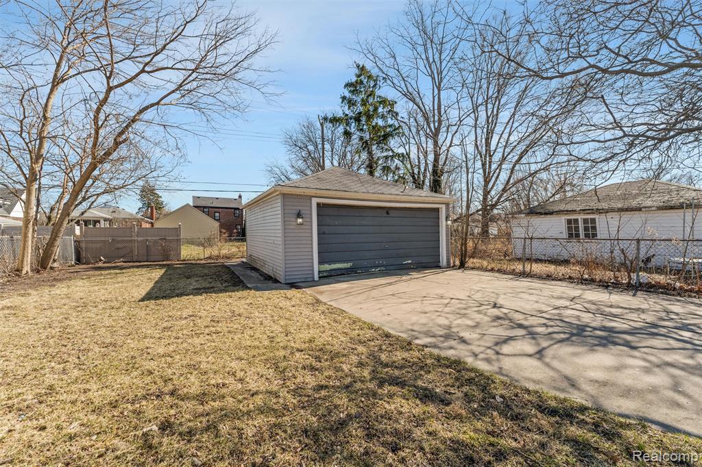 19168 Berden, Grosse Pointe, MI 48236 — Photo 26