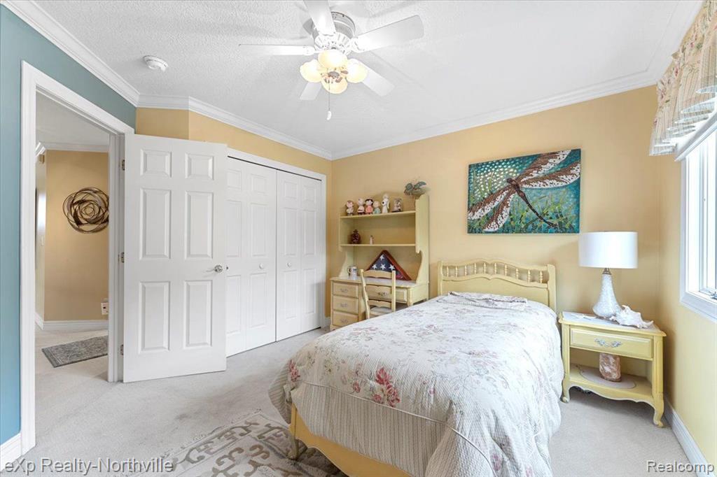9283 FIRWOOD Road, South Lyon, MI 48178 — Photo 18