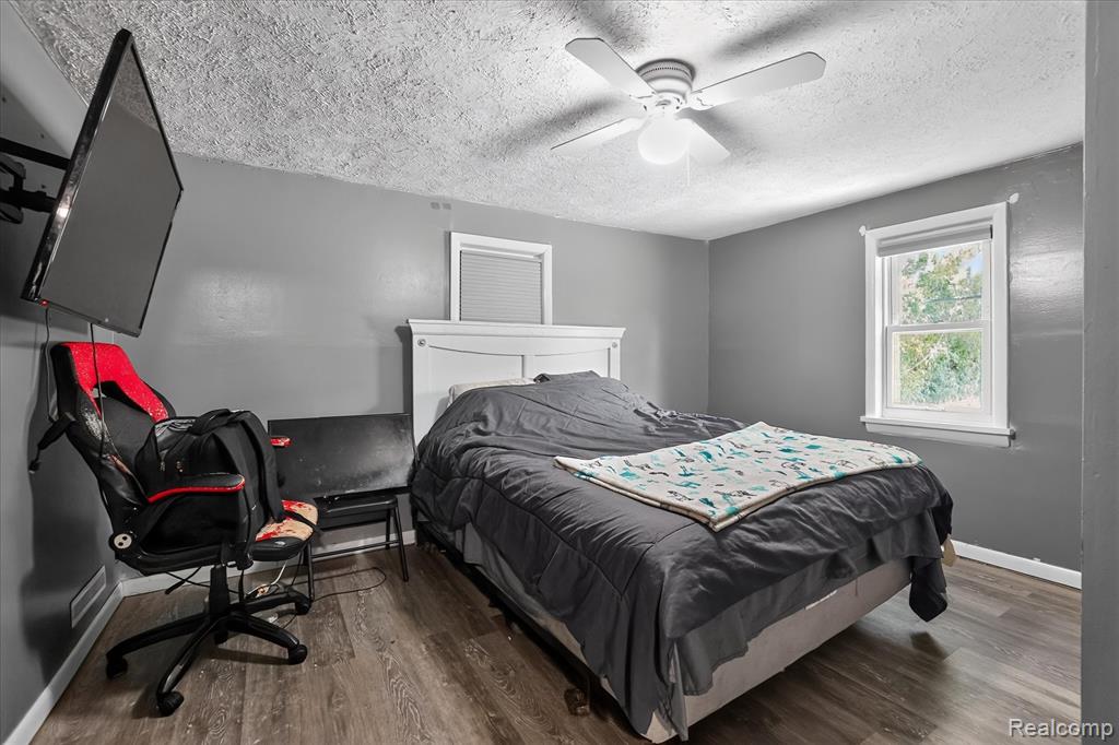 508 Deland Road, Flushing, MI 48433 — Photo 19