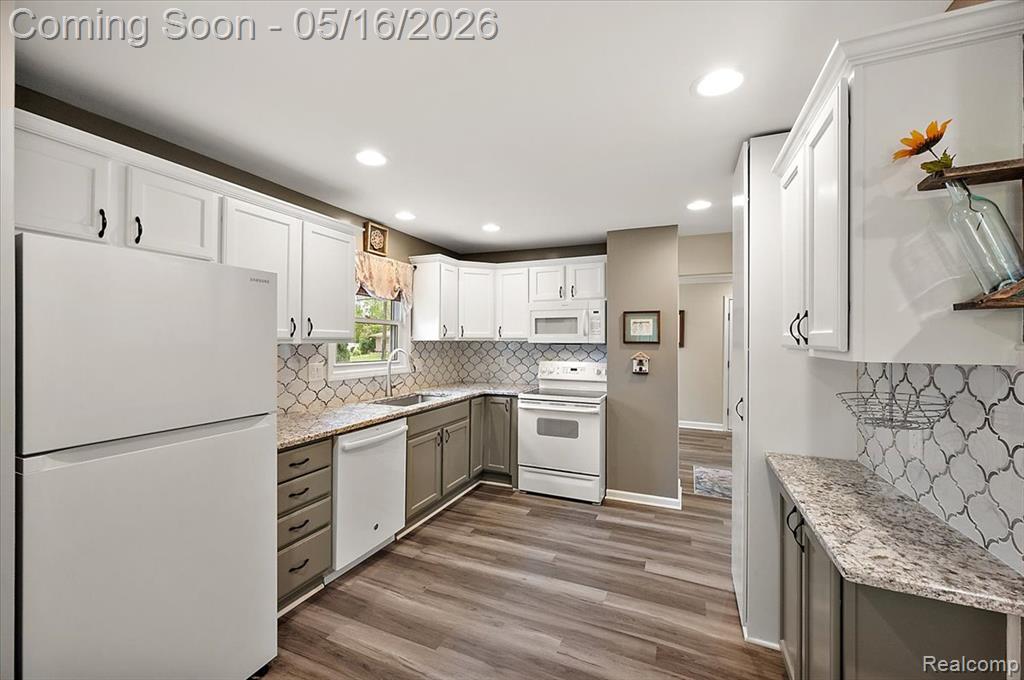 8529 Munrovia Street, Shelby Twp, MI 48317 — Photo 15