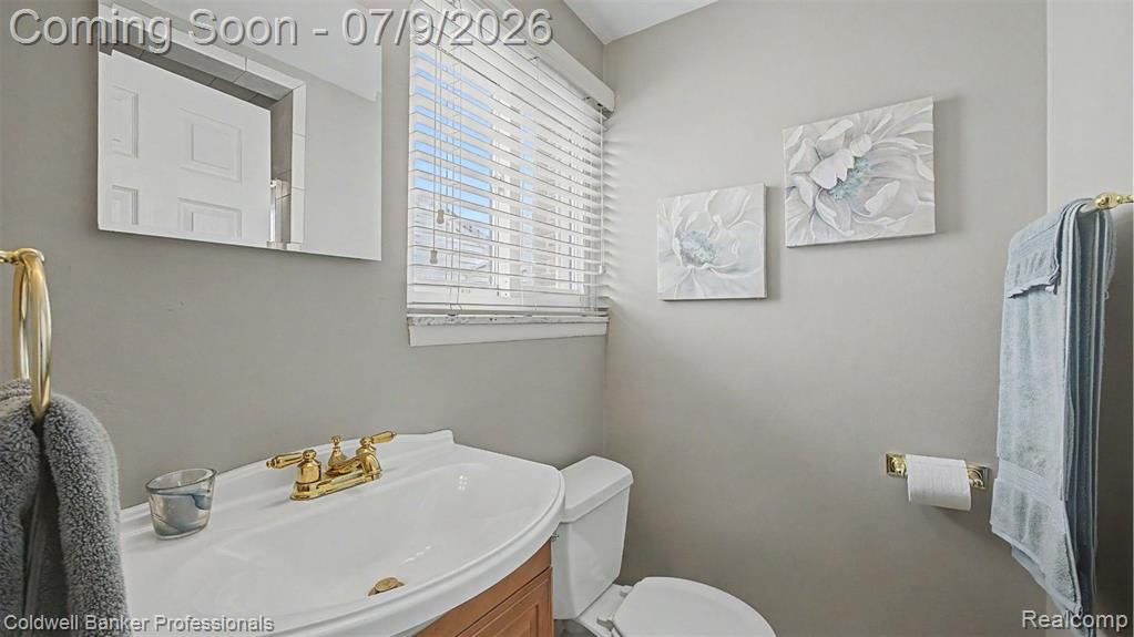 8731 Paulina Drive, Sterling Heights, MI 48312 — Photo 40