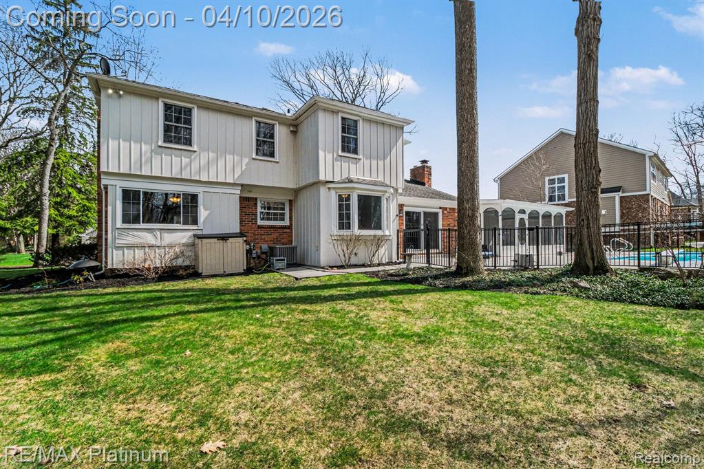 28861 Forest Ridge Drive, Farmington, MI 48331 — Photo 32