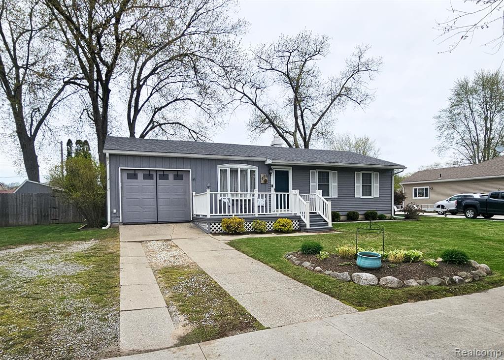 456 CARDINAL Drive, Marysville, MI 48040 — Photo 3