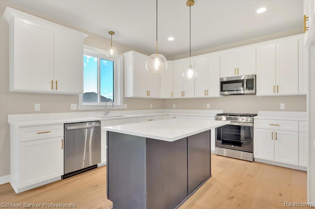622 Westlake Avenue, Oxford, MI 48371 — Photo 16