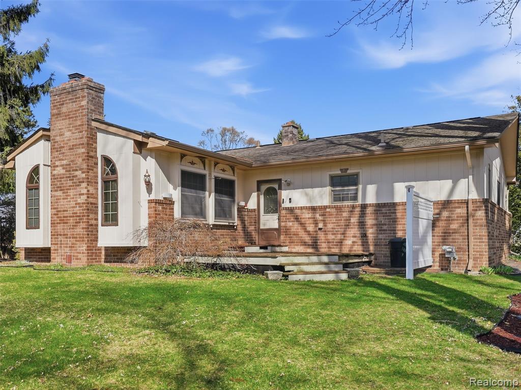 49455 Schoenherr Road, Utica, MI 48315 — Photo 26