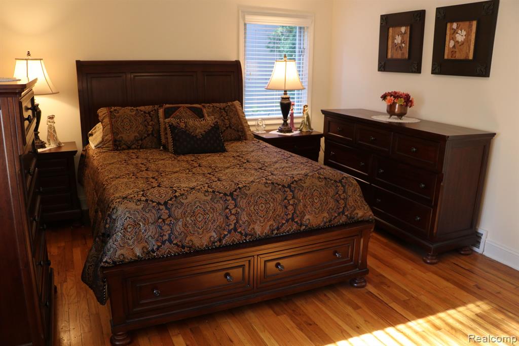 46877 W ANN ARBOR Trail, Plymouth, MI 48170 — Photo 13