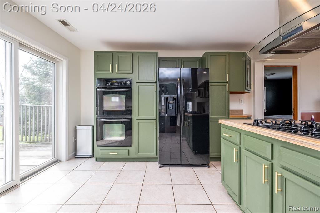 51 Hamata Avenue, Hazel Park, MI 48030 — Photo 14