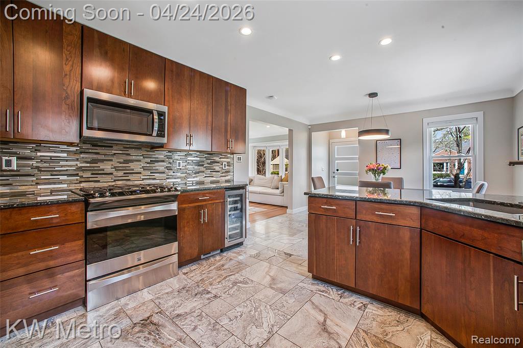 12721 Lincoln Drive, Huntington Woods, MI — Photo 9