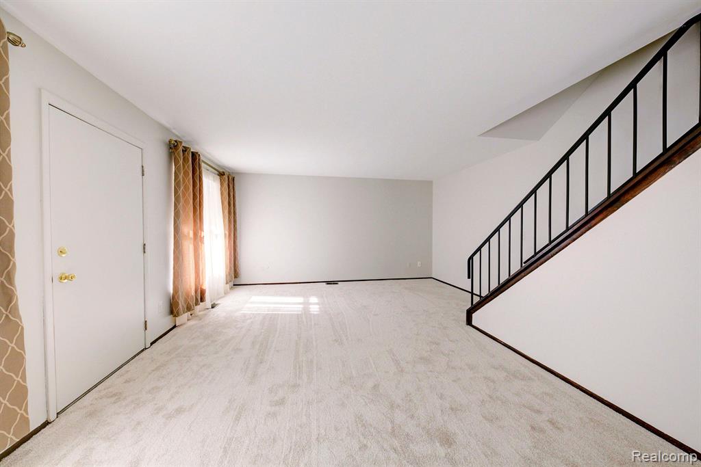 2037 Hyde Park Drive, Detroit, MI 48207 — Photo 12