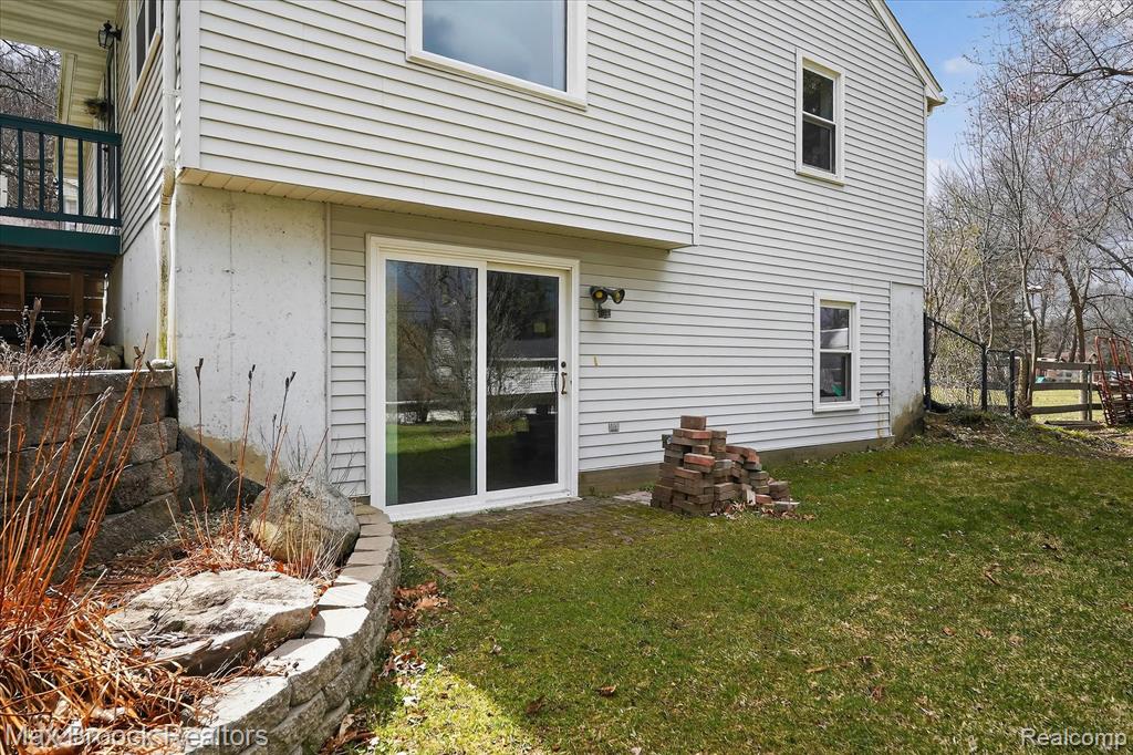 5001 Sylvanview Drive, Clarkston, MI 48348 — Photo 42