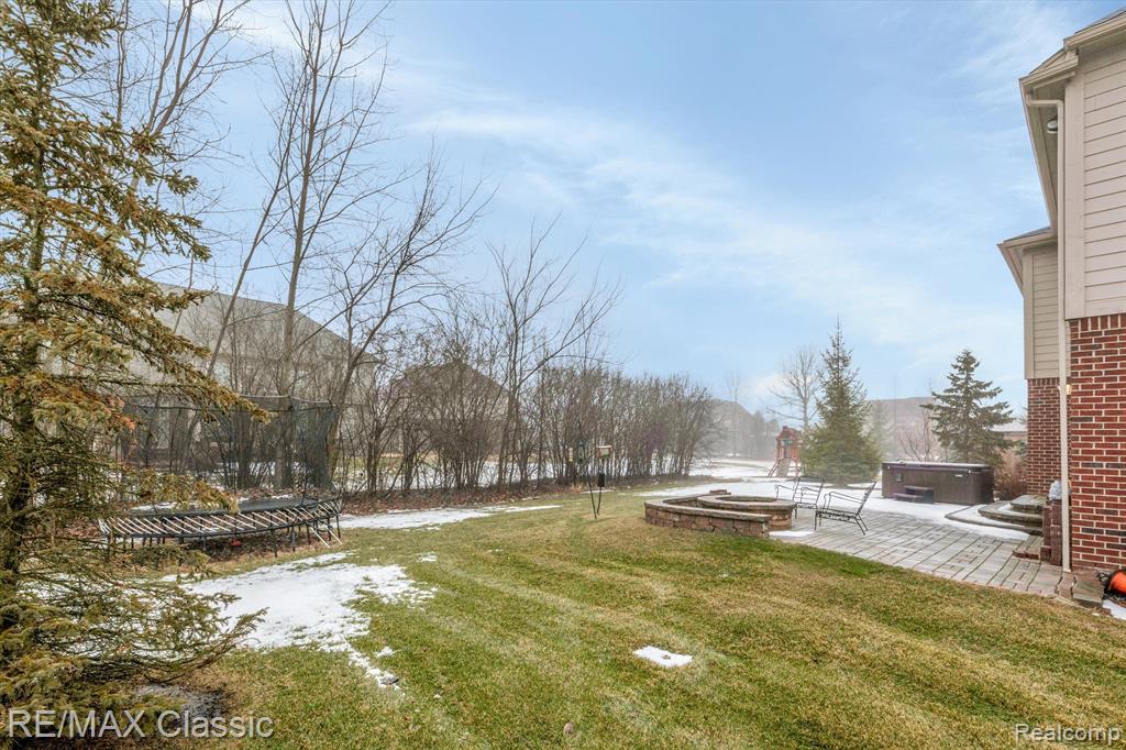 52350 FERNDALE Drive, Northville, MI 48167 — Photo 31