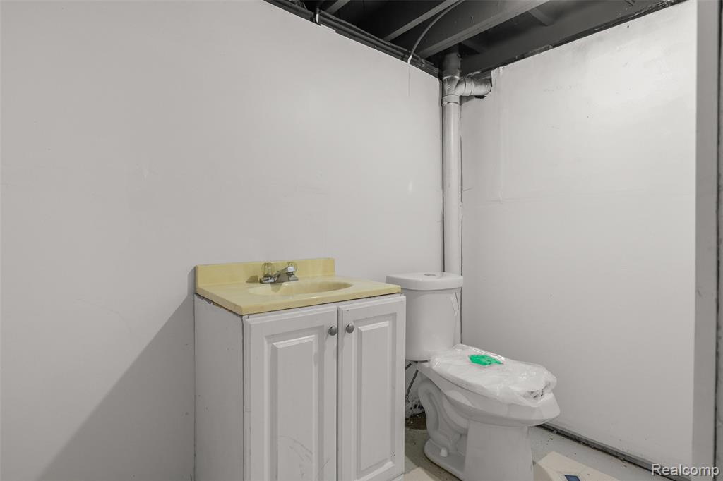 9225 Patton Street, Detroit, MI 48228 — Photo 21