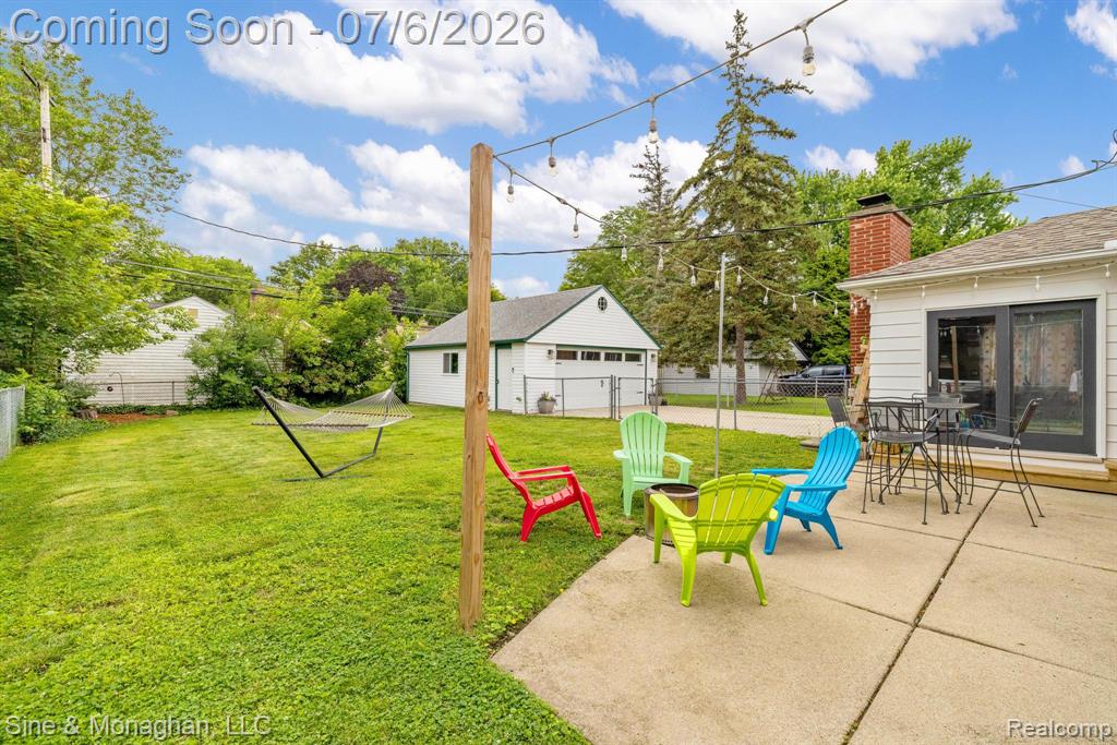 977 ROSLYN Road, Grosse Pointe Woods, MI 48236 — Photo 40