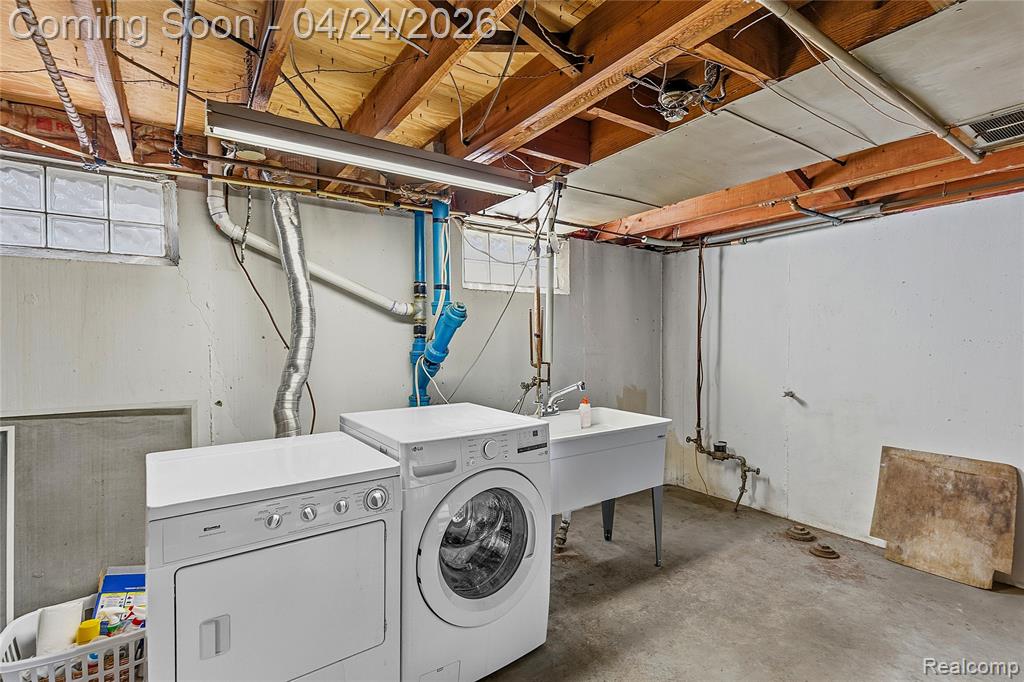 8570 Troy Street, Oak Park, MI 48237 — Photo 21