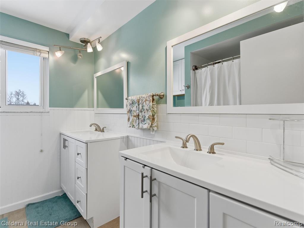 5920 Montgomery Drive, Utica, MI 48316 — Photo 35
