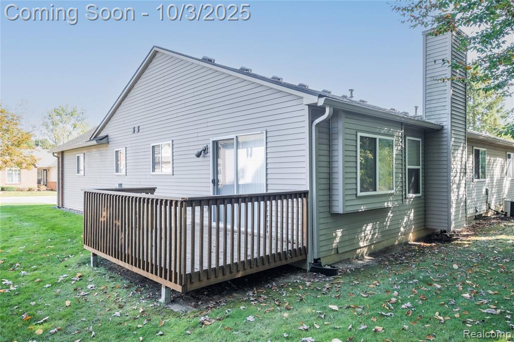10456 Viewtop Court, Hartland, MI 48353 — Photo 4