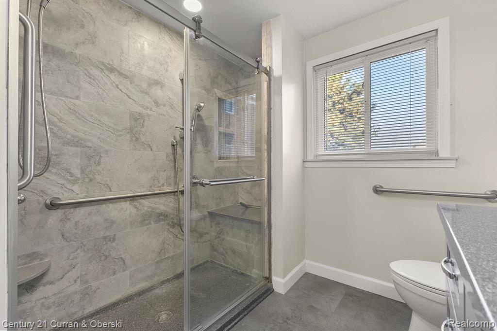 1891 BALDWIN Drive, 1, Trenton, MI 48183 — Photo 18