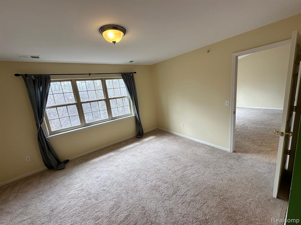 39700 ROCKCREST Lane, Northville, MI — Photo 9