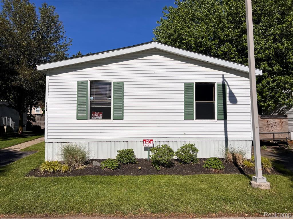 351 Squirrel, 114, Auburn Hills, MI 48326