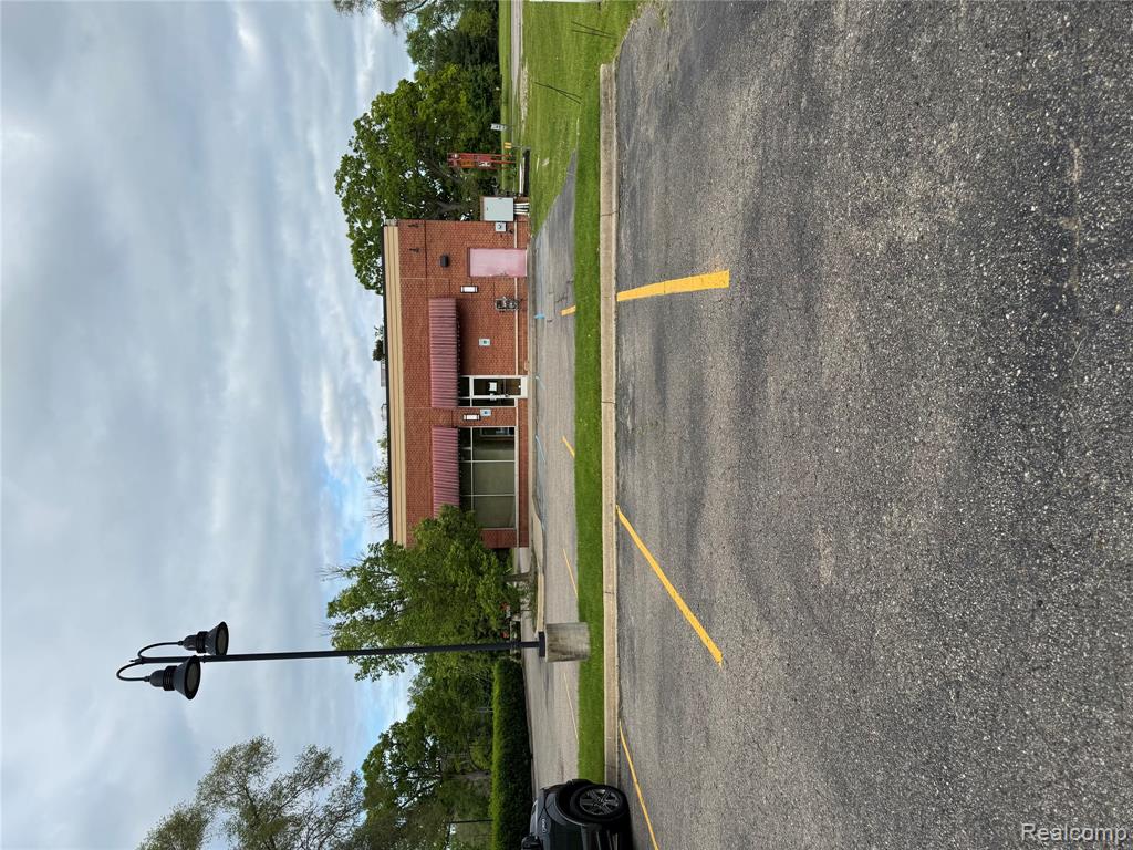 7570 E Mi State Road 36, Whitmore Lake, MI — Photo 3