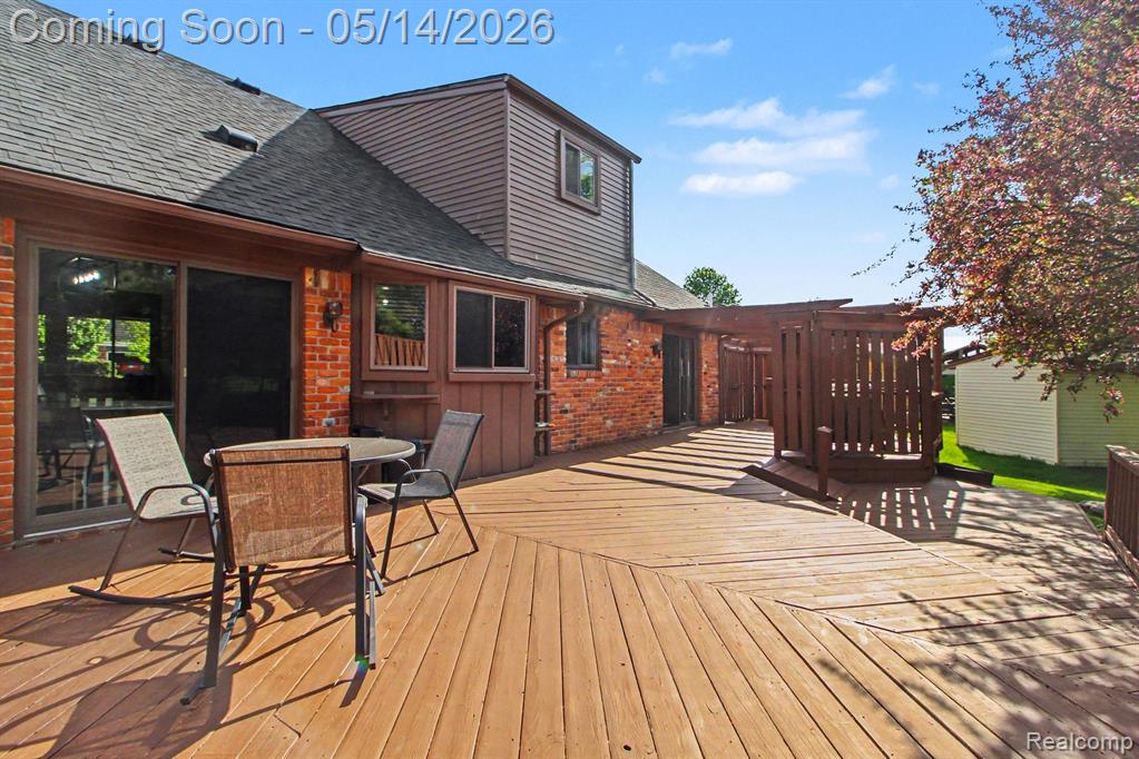 45440 Holmes Drive, Canton, MI 48187 — Photo 24