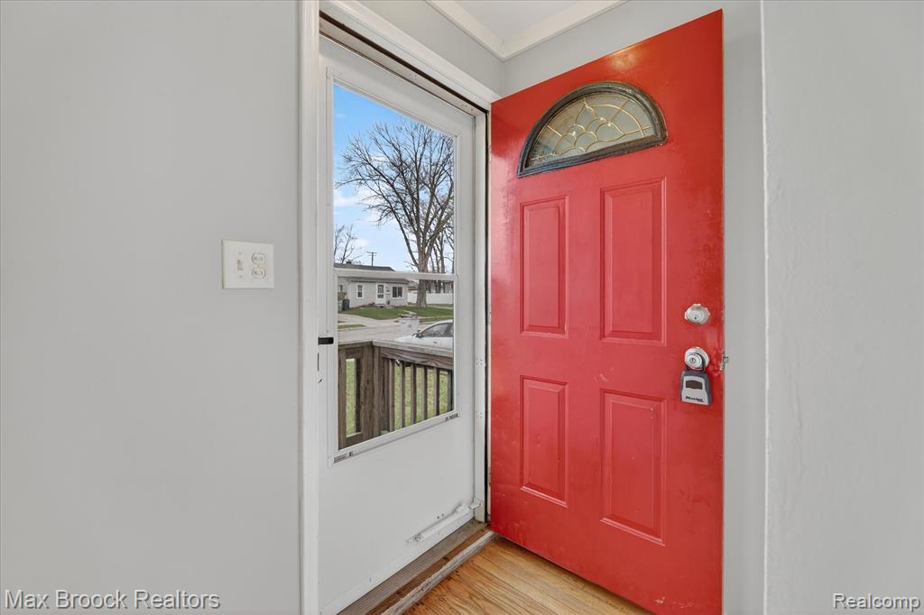 23448 Easterling Avenue, Hazel Park, MI 48030 — Photo 5