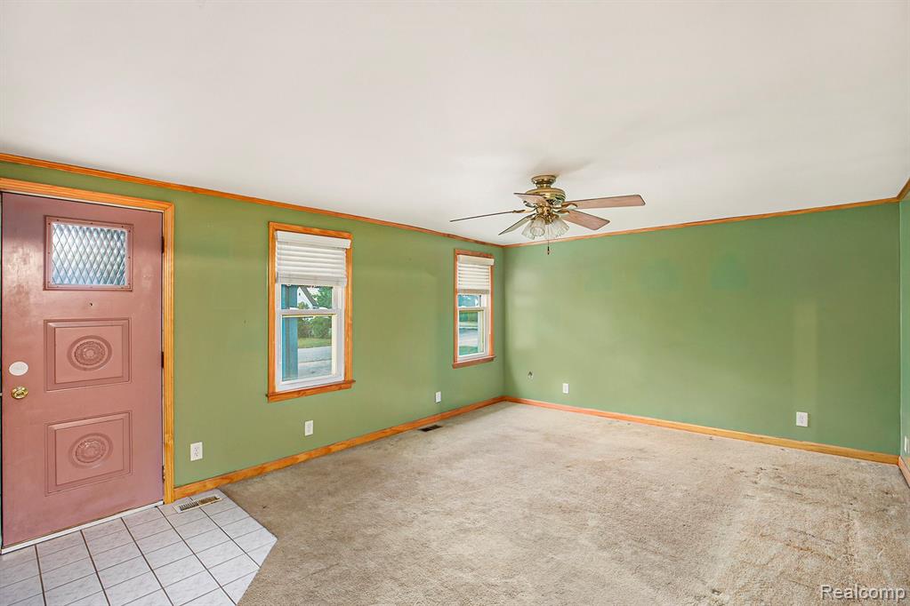 8123 Janis Street, Shelby Twp, MI 48317 — Photo 4