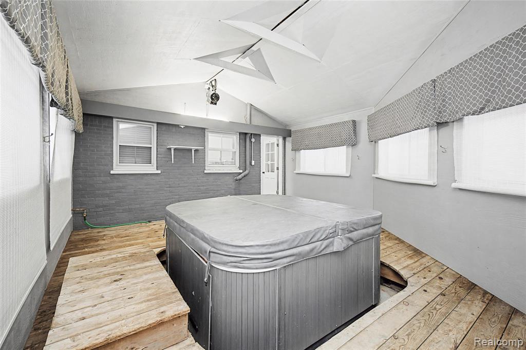 6380 Wellesley Terrace, Clarkston, MI — Photo 34