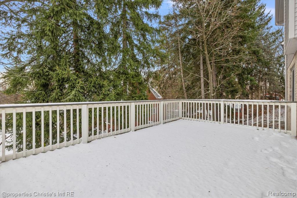 8740 Oak Ridge Trail, Westland, MI — Photo 43