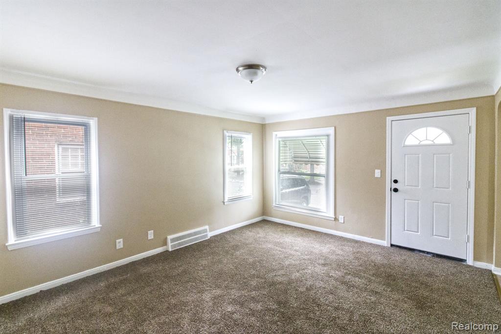 8095 NORTHLAWN Street, Detroit, MI 48204 — Photo 4