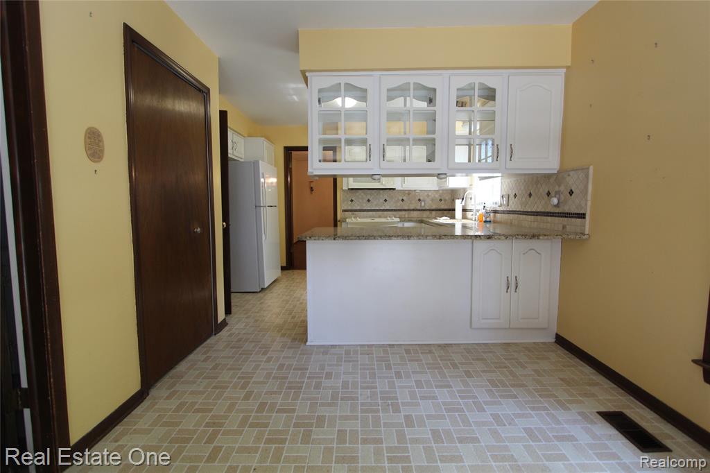 3961 Will O Way Lane, West Bloomfield, MI 48323 — Photo 12