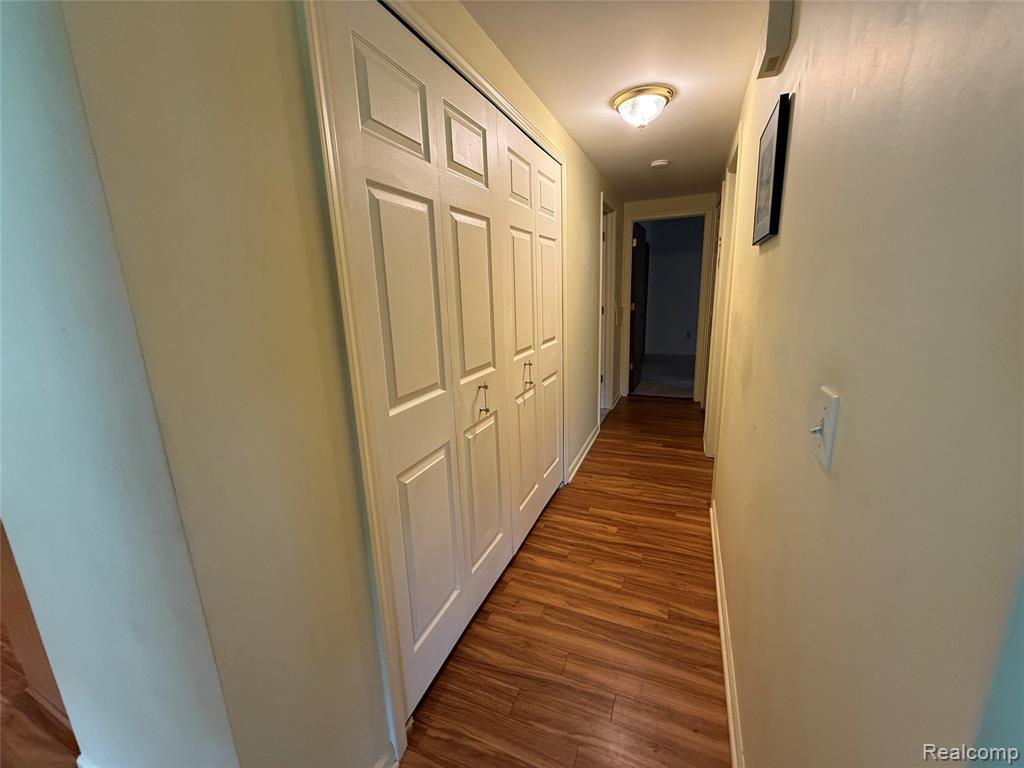 730 Country Club Dr Drive, 36, Saint Clair Shores, MI 48082 — Photo 20