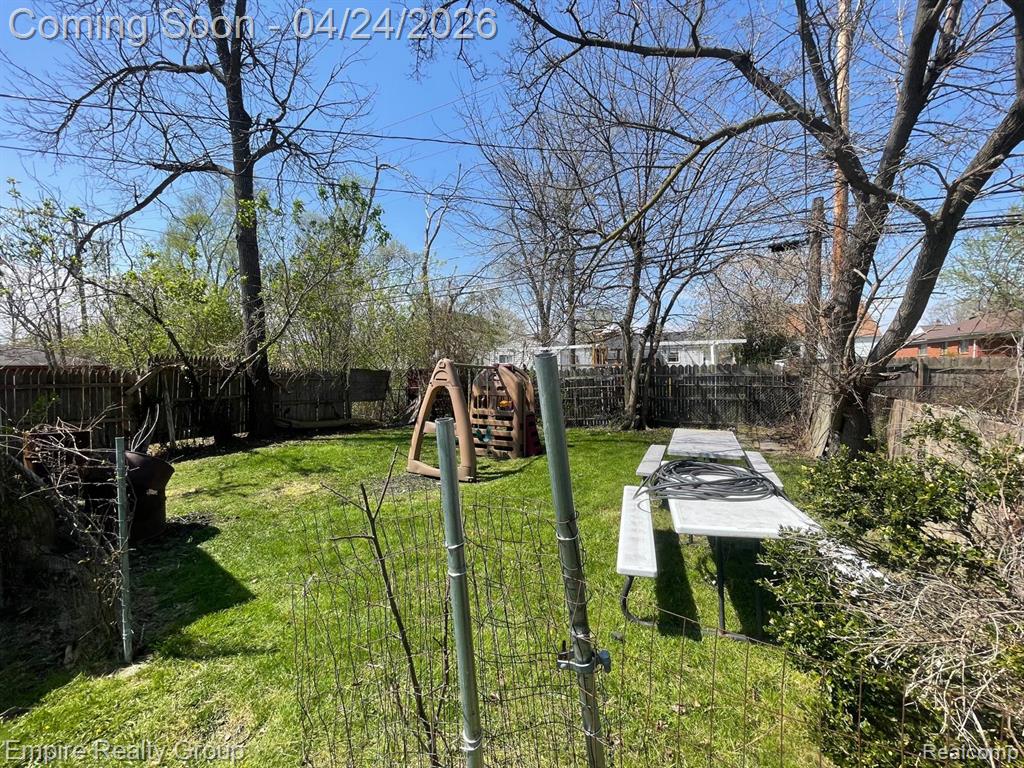 6229 Faust Avenue, Detroit, MI 48228 — Photo 6
