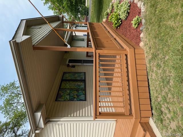 5496 Elizabeth Lake Road, Waterford, MI 48327 — Photo 2