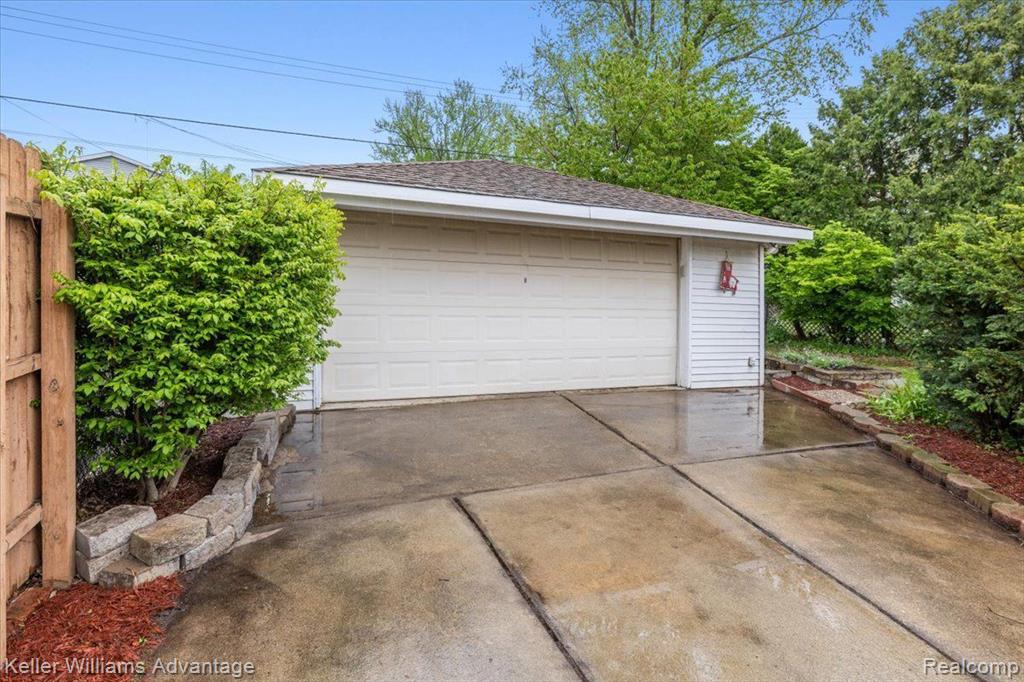 6948 FAIRFIELD Street, Garden City, MI — Photo 4