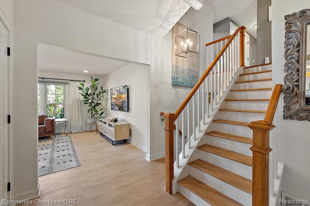 31462 Waltham Road, Beverly Hills, MI 48025 — Photo 4