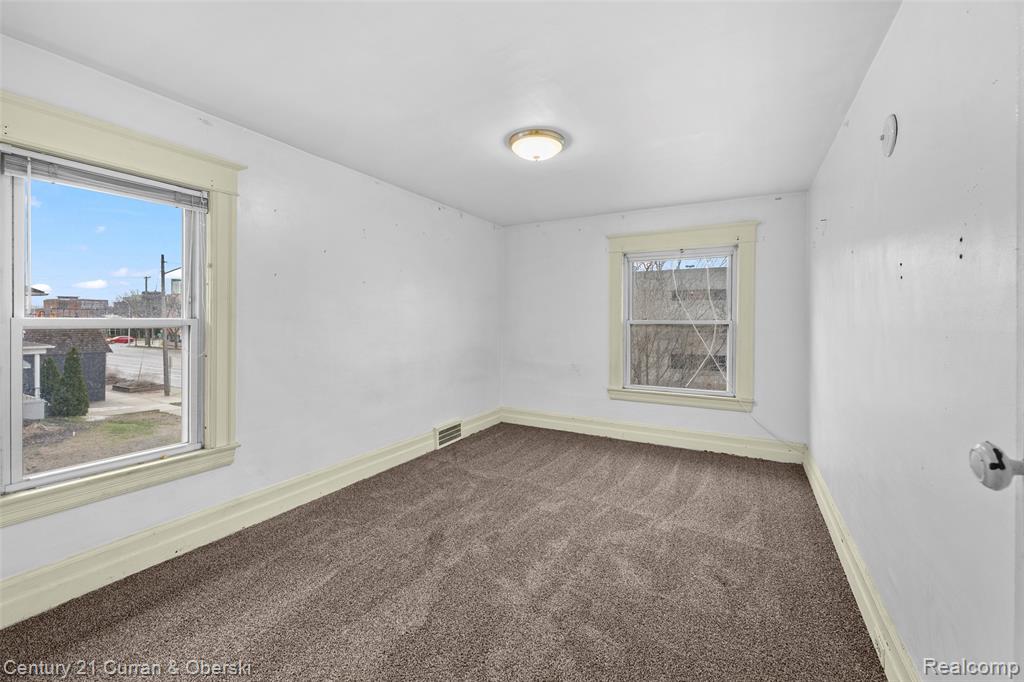 902 S Washington Avenue, Royal Oak, MI 48067 — Photo 14