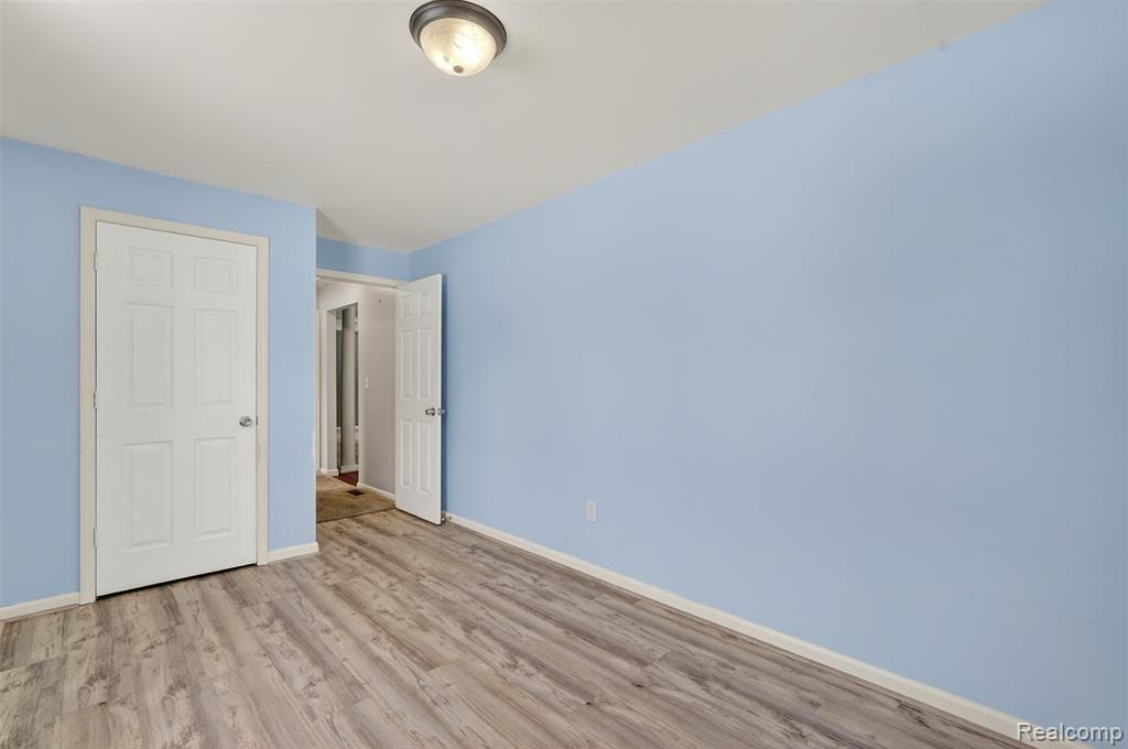 5417 Rensselear Drive, Lapeer, MI 48446 — Photo 30