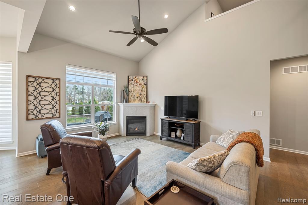 48582 EASTBRIDGE Drive, Canton, MI 48188 — Photo 5