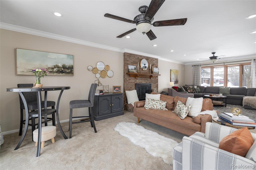 8374 Lasalle Court, Grosse Ile, MI 48138 — Photo 10