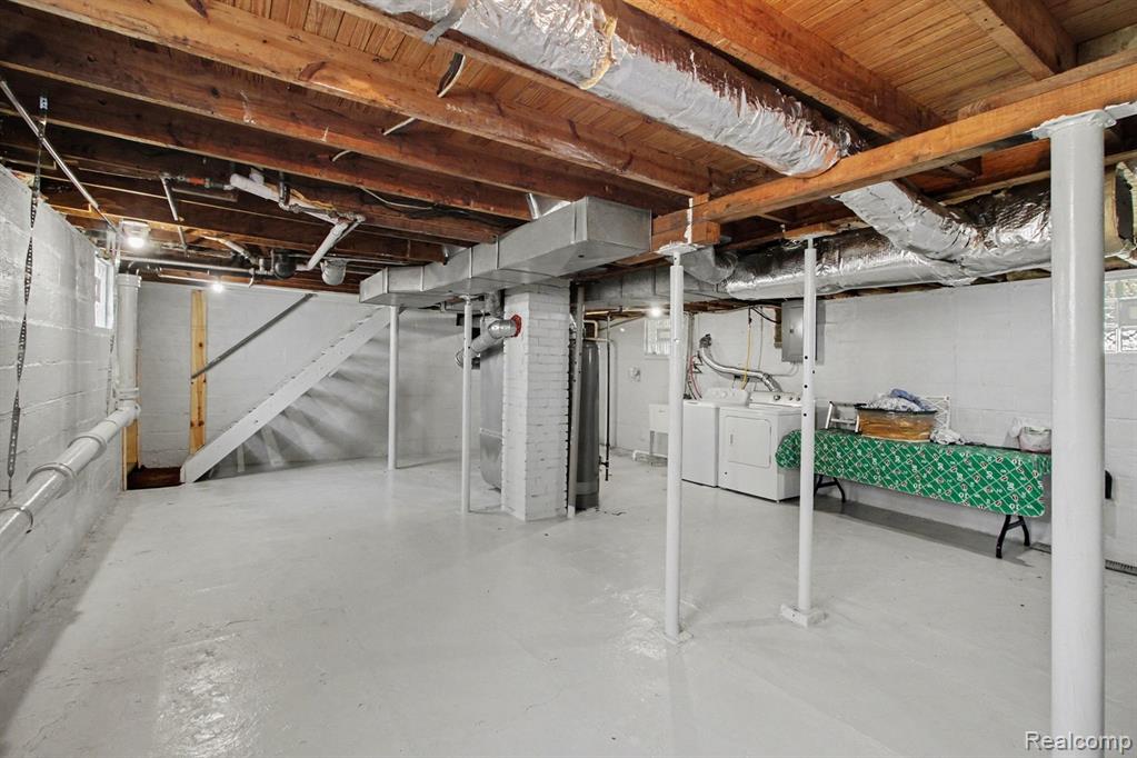 660 W Walton Boulevard, Pontiac, MI 48340 — Photo 22