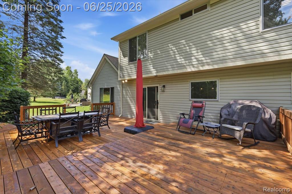 5762 Garnet Circle, Clarkston, MI 48348 — Photo 48