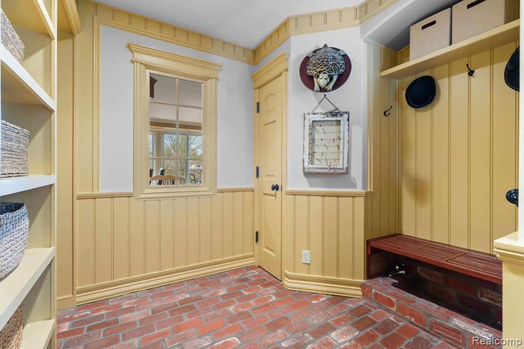 433 John R, Milford, MI 48381 — Photo 32