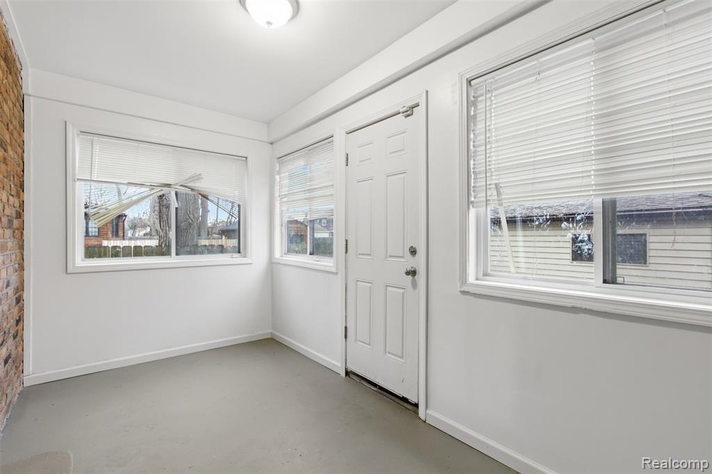 5810 Bishop Street, Detroit, MI 48224 — Photo 8