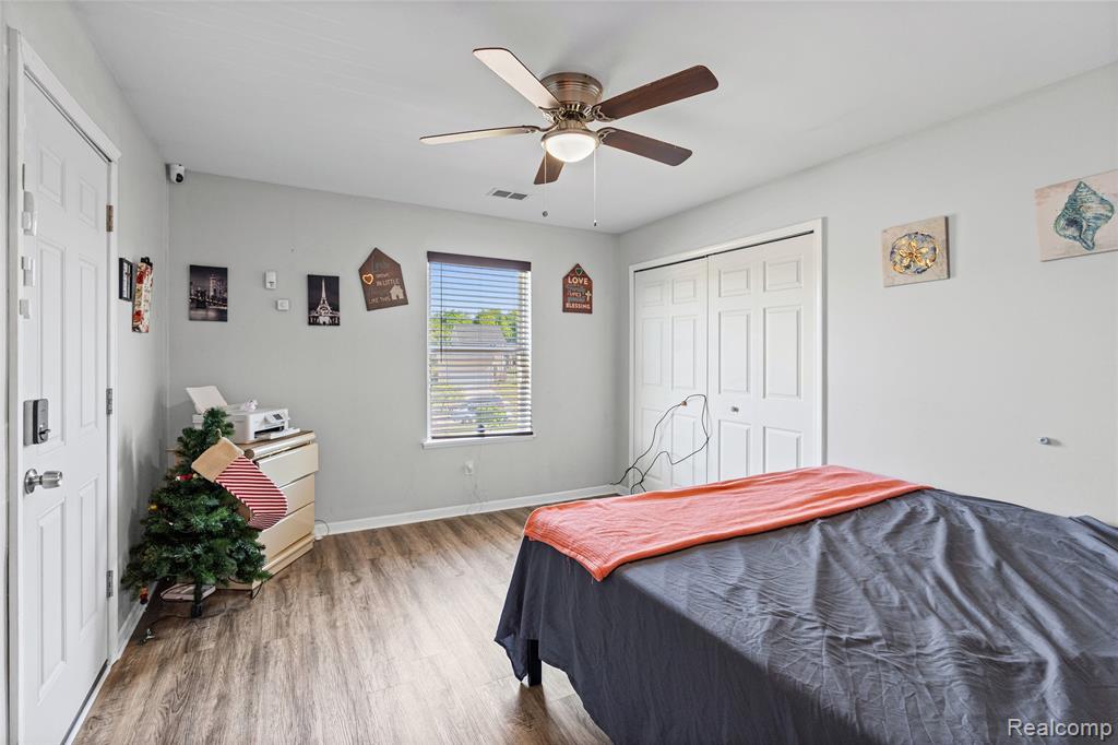 4485 Home Town Drive, Flint, MI 48506 — Photo 12
