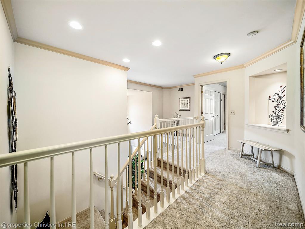 17070 CARRIAGE Way, Northville, MI 48168 — Photo 19