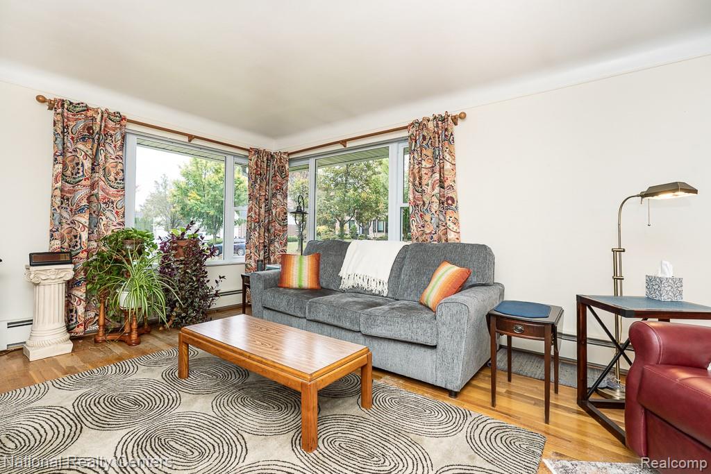 837 Dakota, Rochester Hills, MI 48307 — Photo 5