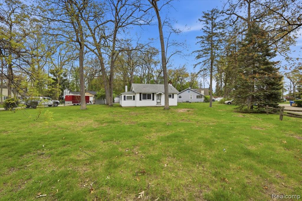 2811 Orange Grove Road, Waterford, MI 48329 — Photo 4