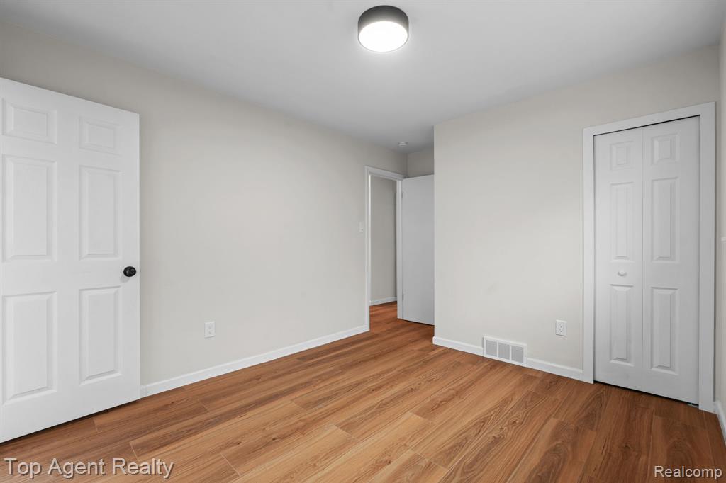 20527 Chapel Street, Detroit, MI 48219 — Photo 23
